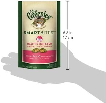 Greenies Feline Smartbites Skin & Fur Crunchy and Soft Natural Cat Treats, Salmon Flavor, 2.1 oz. Pack
