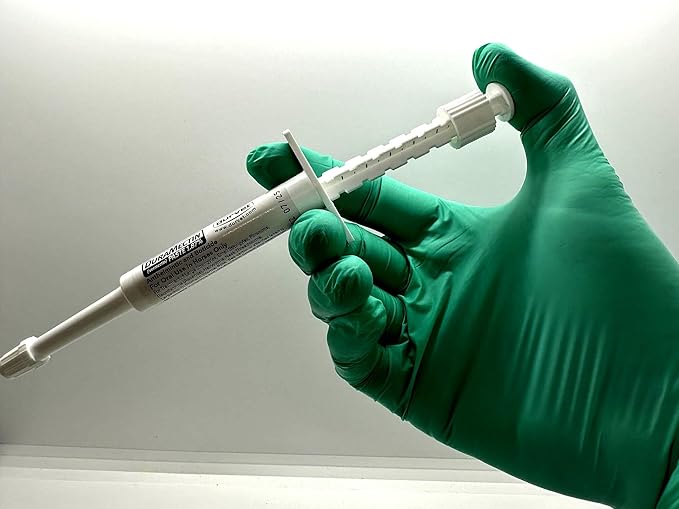Duramectin (Ivermectin Paste) wormer Paste 6.08g 4 Pack w/ 4 Standard Size Nitrile Gloves