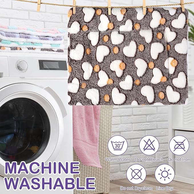 4 Pcs Waterproof Guinea Pig Bedding Winter Guinea Pig Plush Cage Liners Soft Dog Cat Bed Mat Reversible Cozy Animal Pee Pad Hamster Bed Mat Washable for Bunny (Heart,13 x 18.5 Inch)