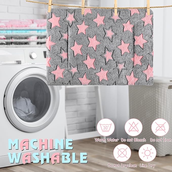 4 Pcs Waterproof Guinea Pig Bedding Winter Guinea Pig Plush Cage Liners Soft Dog Cat Bed Mat Reversible Cozy Animal Pee Pad Hamster Bed Mat Washable for Bunny (Cute Star,13 x 10 Inch)