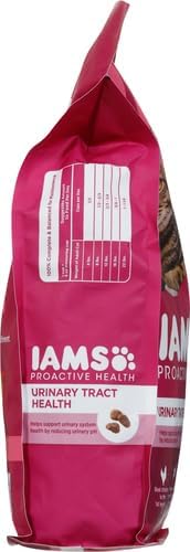 IAMS PROACTIVE HEALTH Adult Urinary Tract Healthy Dry Cat Food with Chicken Cat Kibble, 3.5 lb. Bag