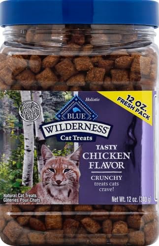 Blue Buffalo Wilderness Crunchy Cat Treats, Grain-Free Treats for Cats Made with Natural Ingredients, Great for Training, Tasty Chicken Flavor, 12-oz. Tub (Pack of 2)