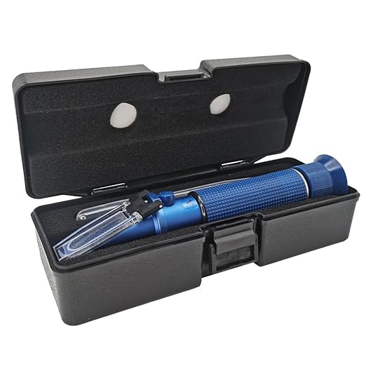 Salinity Refractometer with ATC Function, Saltwater Test Kit for Seawater, Pool, Aquarium, Fish Tank...Dual Scale: Specific Gravity & Salt Percent