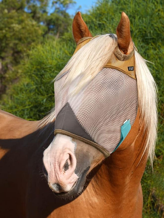 Fly Masks for Horses Without Ears – Non-Heat Transferring Mesh – 70% Uv Protection Breathable Fly Mask for Equines – Gentle to Eyes and Forehead – Full Size Horse – Horse Fly Mask