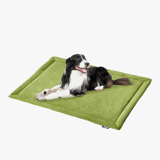 Allisandro Waterproof Dog Bed Kennel Pad Dog Sleeping Crate Mat with Non-Glue Filling and Non-Slip Silicone Bottom, Grass Green, 47 X 29.5 Inches