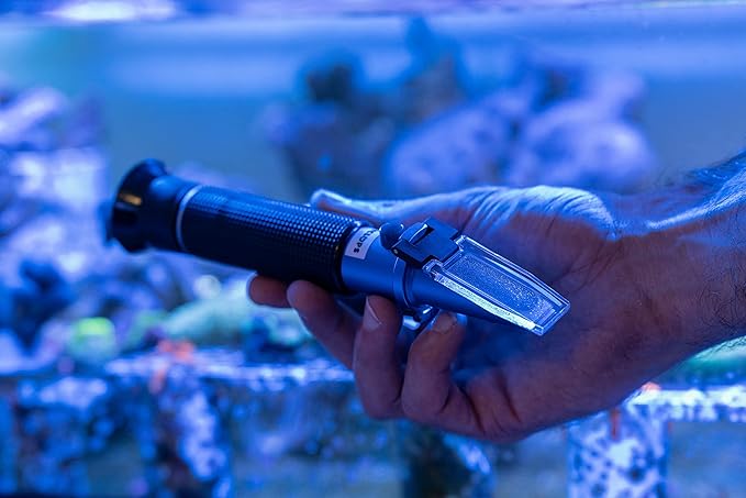 Professional Salinity Premium Refractometer for Seawater, Marine Fishkeeping Aquarium, Pools, and Tanks, 0-100 PPT Salinity Tester with Automatic Temperature Compensation (ATC)