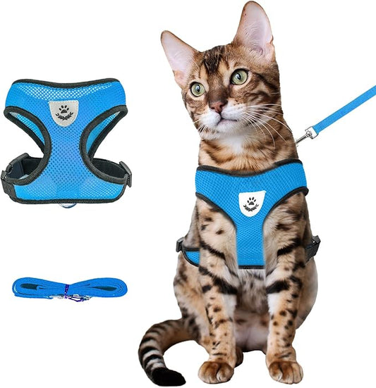 Summer cat Chest Harness and Leash, Anti-Escape Adjustable Soft mesh cat Leash and Chest Harness Set for All Types of Cats cat Vests (Size L, Sky Blue)