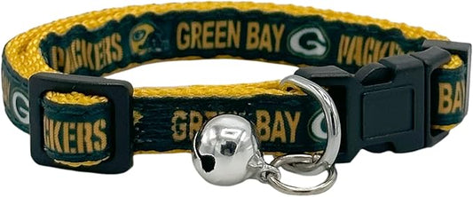 NFL CAT Collar Green Bay Packers Satin Cat Collar Football Team Collar for Dogs & Cats. A Shiny & Colorful Cat Collar with Ringing Bell Pendant