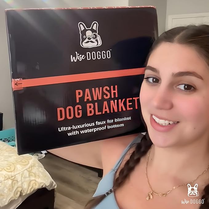 Pawsh Faux Fur Dog Blanket - Extra Large Waterproof Dog Blanket for Couch Bed Car & Crate - Ultra Soft, Waterproof Throw Blanket for Dogs (Brown & White)