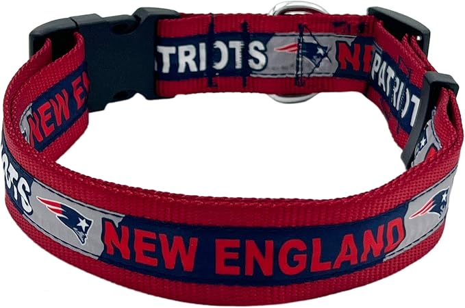 NFL PET Collar New England Patriots Dog Collar, X-Large Football Team Collar for Dogs & Cats. A Shiny & Colorful Cat Collar & Dog Collar Licensed by The NFL