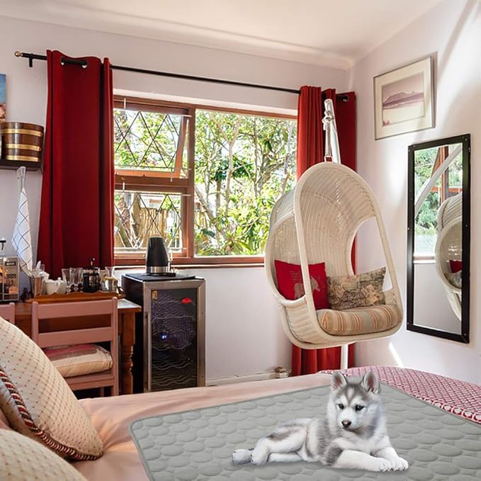 VeMee Summer Cooling Mat for Dogs Cats Ice Silk Self Dog Cooling Mat Breathable Pet Crate Pad Portable & Washable Pet Cooling Blanket for Outdoor or Home (40 X 28in, Grey)