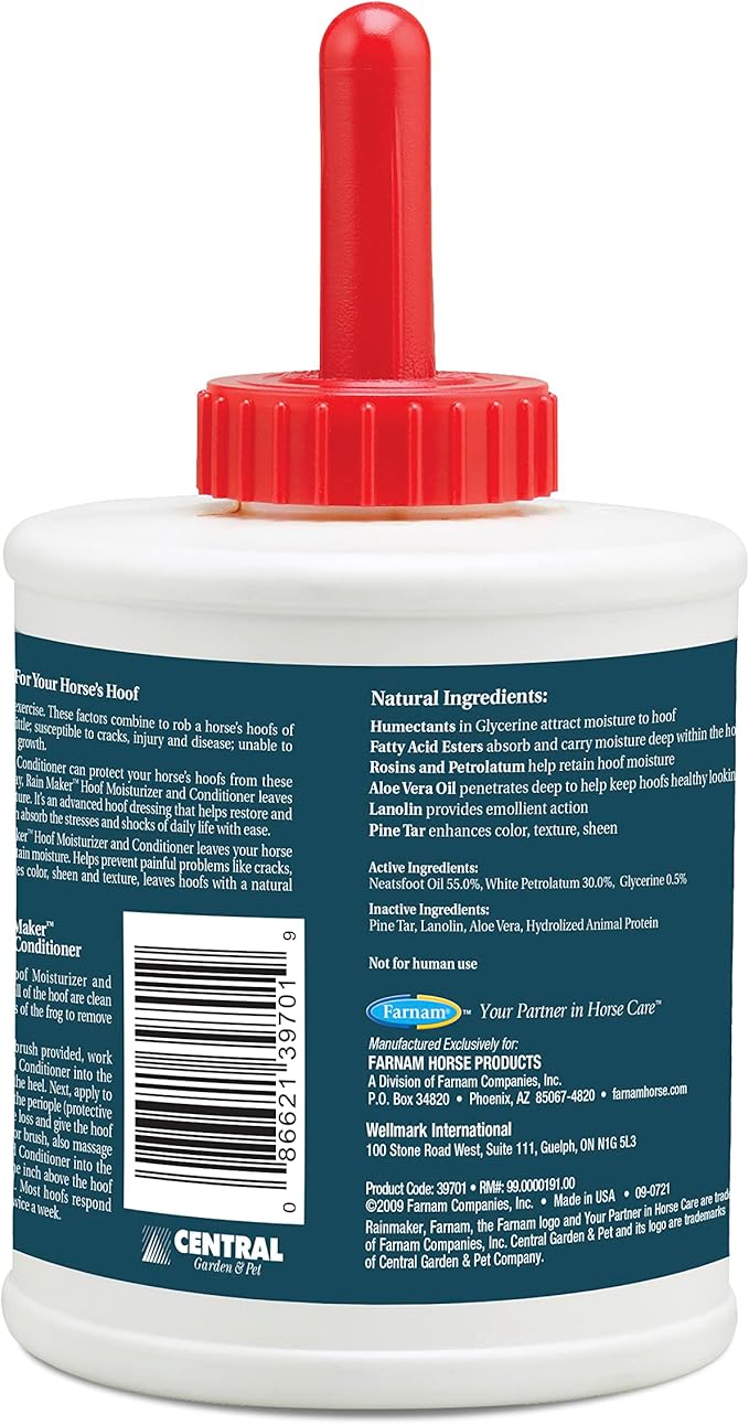 Farnam Rain Maker Triple Action Hoof Oil for Horses Moisturizer and Conditioner, Attracts, Absorbs and Retains Moisture, Contains Aloe, 32 Oz.