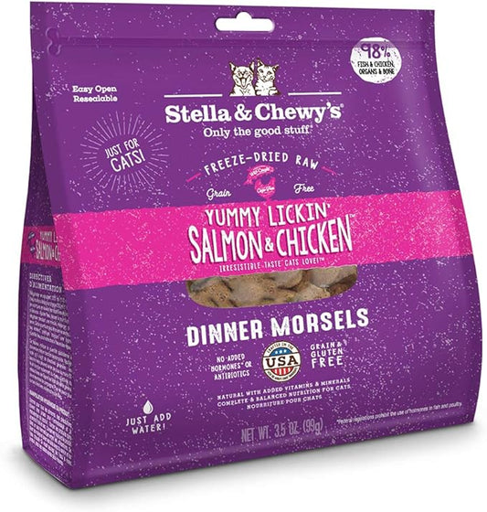 Stella & Chewy's Freeze-Dried Raw Cat Dinner Morsels – Grain Free, Protein Rich Cat & Kitten Food – Yummy Lickin’ Salmon & Chicken Recipe – 3.5 oz Bag