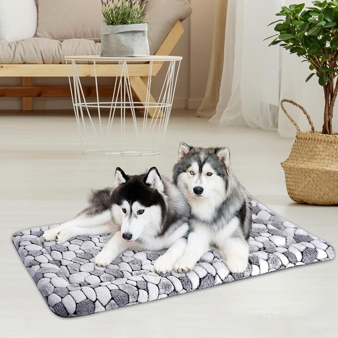 VANKEAN Stylish Dog Crate Pad Bed Mat Reversible (Cool & Warm), Soft Pet Sleeping Mat Dog Bed for Crate Suitable for Small to XX-Large Dogs and Cats, Machine Washable Crate Beds,Grey Stone Pattern