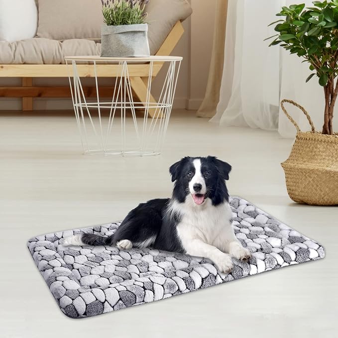 VANKEAN Dog Crate Pad Bed Mat Reversible (Cool & Warm), Soft Pet Sleeping Mat Dog Bed for Crate Suitable for Small to XX-Large Dogs and Cats, Machine Washable Crate Beds, Grey Stone Pattern