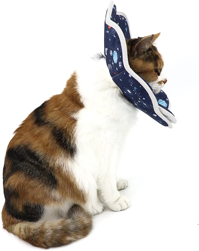 Soft Cat Cone, Adjustable Cat Recovery Collar after Surgery to Prevent Licking Wound, Protective Cat Neck Cone, Comfortable Pet Elizabethan Collar for Cats Kittens and Puppies (Medium)