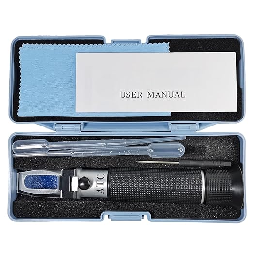 3-in-1 Animal Clinical Refractometer, Measuring Animal's Health Index of Urine Specific Gravity and Serum Protein, Ideal for Veterinary and Pet Owner