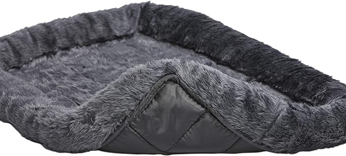 New World Pet Products Large Gray Dog Bed 42-Inches Long | Dog Bed Fits a 42-Inch Wire Dog Crate | Ideal for Large Dogs & Cats (B40242-GY)