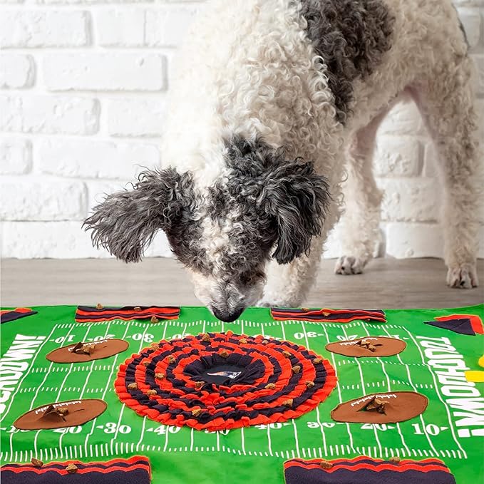 NFL New England Patriots Pet Snuffle Mat, Football Field Feeding Game, Interactive Dog Sniffing Food Puzzle Mat Toy, Pet Foraging Mat, Slow Feeding Healthy Cat, Pet Treat Puzzle