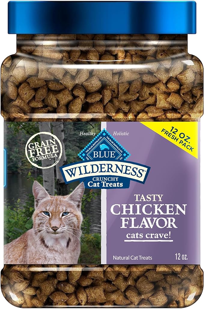 Blue Buffalo Wilderness Crunchy Cat Treats, Grain-Free Treats for Cats Made with Natural Ingredients, Great for Training, Tasty Chicken Flavor, 12-oz. Tub