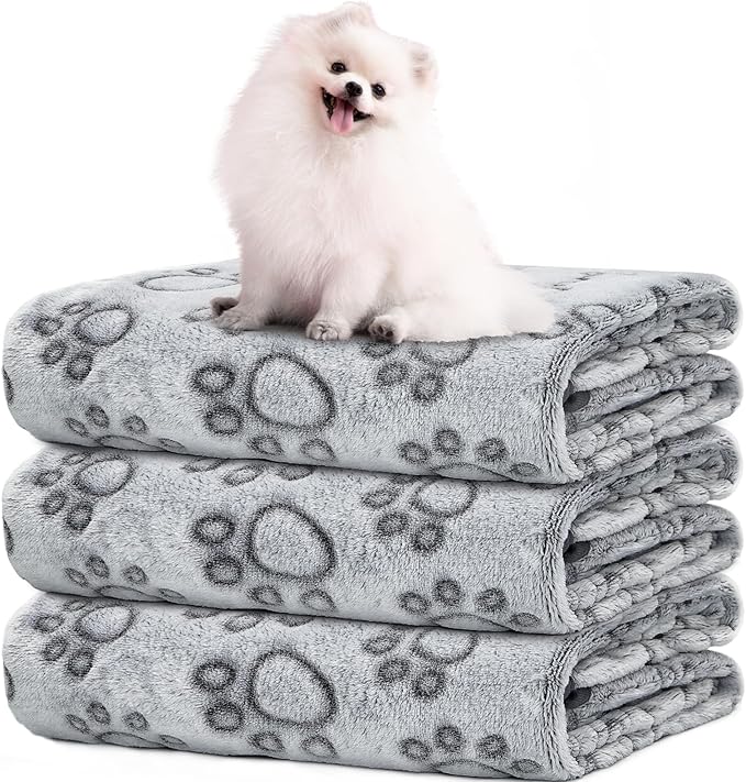 Small Dog Blanket for Small Medium Dogs Fleece Puppy Blanket Washable Dog Blankets for Bed Couch Protection with Cute Paw Print Pet Puppy Cat Blanket