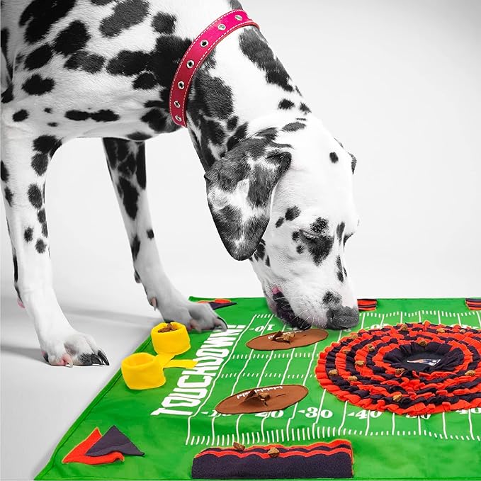 NFL New England Patriots Pet Snuffle Mat, Football Field Feeding Game, Interactive Dog Sniffing Food Puzzle Mat Toy, Pet Foraging Mat, Slow Feeding Healthy Cat, Pet Treat Puzzle