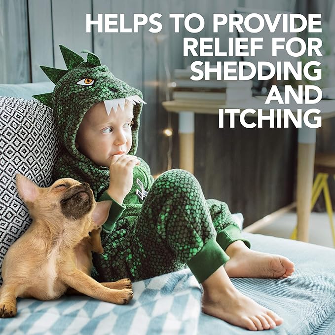 Vet's Best Healthy Coat Shed & Itch Relief Dog Supplements | Relieve Dogs Skin Irritation and Shedding Due to Seasonal Allergies or Dermatitis | 50 Chewable Tablets