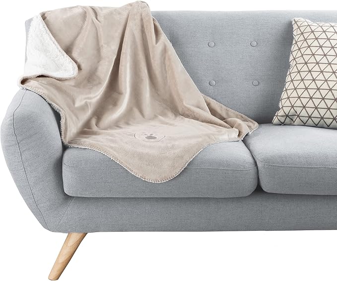 PETMAKER Waterproof Dog Blanket - 30x40-Inch Reversible Sherpa Dog Blanket for Couch, Bed, or Car - Protects from Spills, Stains, or Pet Fur (Tan)
