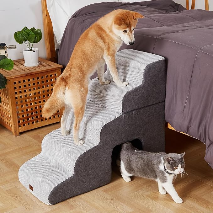 Dog Stairs Ramp for High Beds and Couch,Curved Dog Steps for Small Dogs and Cats Pet Stairs Non-Slip Balanced Portable Pet Step Indoor, 5 Steps,Grey