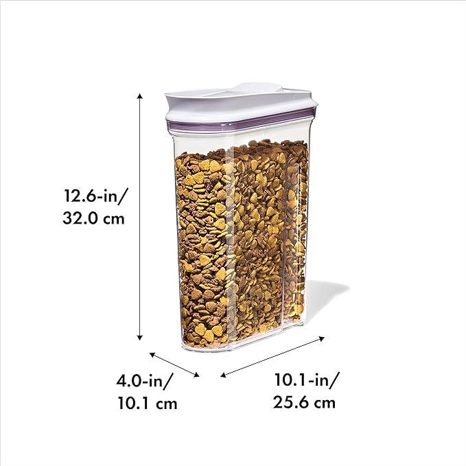 OXO Good Grips Pet Food Dispenser - 4.5 Qt/4.25 L |Ideal for up to 4lbs of Dog Food or 3.5lbs of Cat Food | Airtight Dog and Cat Food Storage Container | BPA Free