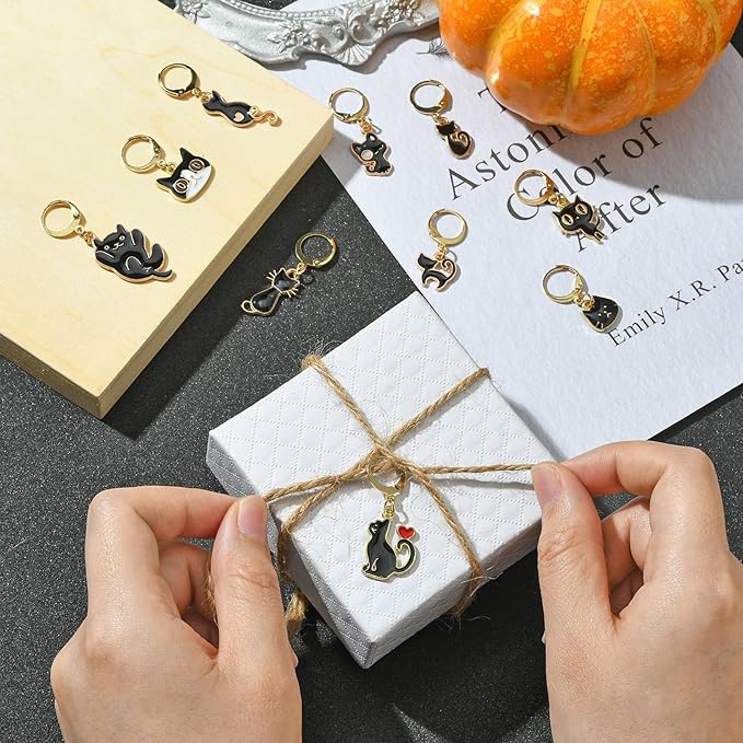 KitBeads 10pcs 10 Styles Enamel Black Cat Stitch Markers Lovely Kitten Charms Cute Pet Animal Stitch Marker Charms for Jewelry Making Bulk
