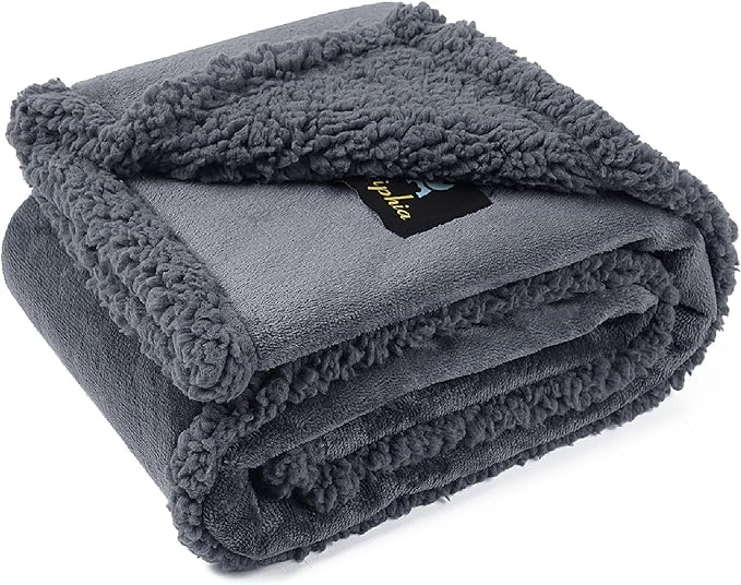 Waterproof Pet Blanket, Liquid Pee Proof Dog Blanket for Sofa Bed Couch, Reversible Sherpa Fleece Furniture Protector Cover for Small Medium Large Dogs Cats, Dark Gray King Size（100" x 85"）