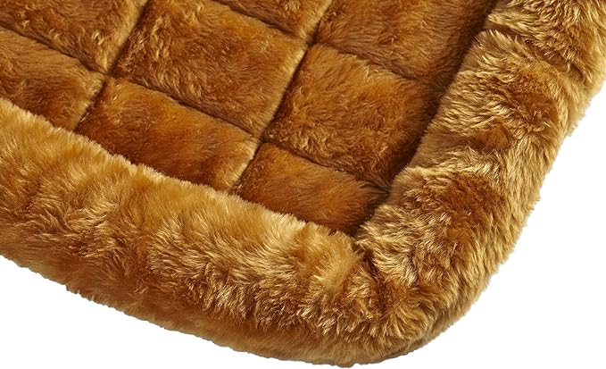 MidWest Homes for Pets Dog Bed 22L-Inch White Cinnamon Dog Bed or Cat Bed w/ Comfortable Bolster | Ideal for XS Dog Breeds & Fits a 22-Inch Crate | Easy Maintenance Machine Wash & Dry