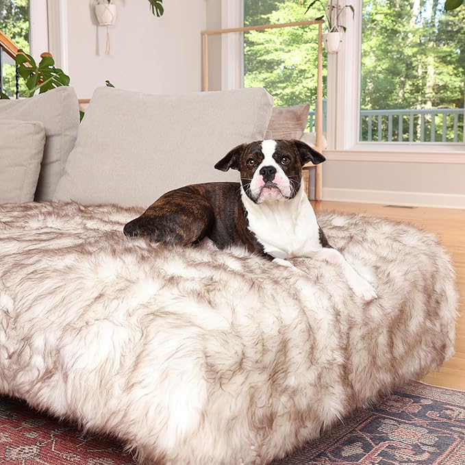 Pawsh Faux Fur Dog Blanket - Extra Large Waterproof Dog Blanket for Couch Bed Car & Crate - Ultra Soft, Waterproof Throw Blanket for Dogs (Brown & White)