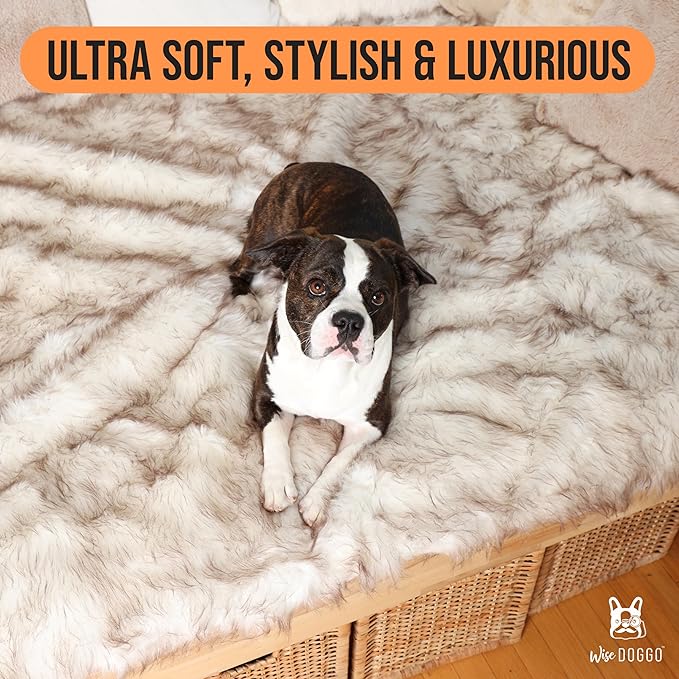 Pawsh Faux Fur Dog Blanket - Extra Large Waterproof Dog Blanket for Couch Bed Car & Crate - Ultra Soft, Waterproof Throw Blanket for Dogs (Brown & White)