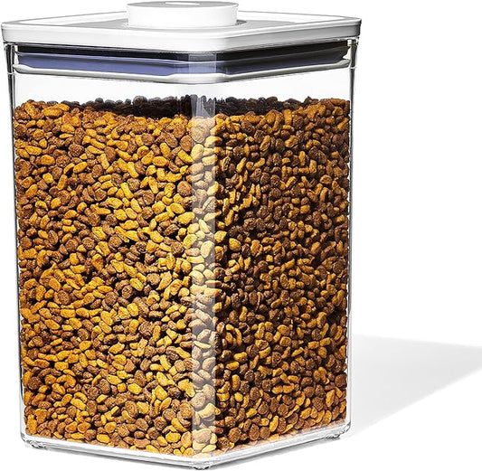 OXO Good Grips Pet POP Container – 4.4 Qt/4.2 L with Scoop |Ideal for up to 4lbs of Dog Food or 3.5lbs of Cat Food | Airtight Storage Container | BPA Free